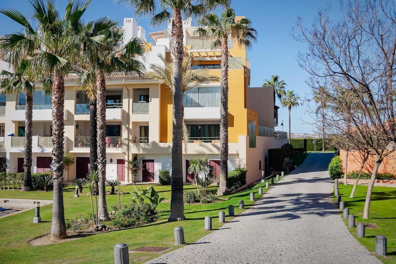 Polo Royale Waterfront Luxury Apt - 3 Terraces And Pool Sotogrande Dış mekan fotoğraf